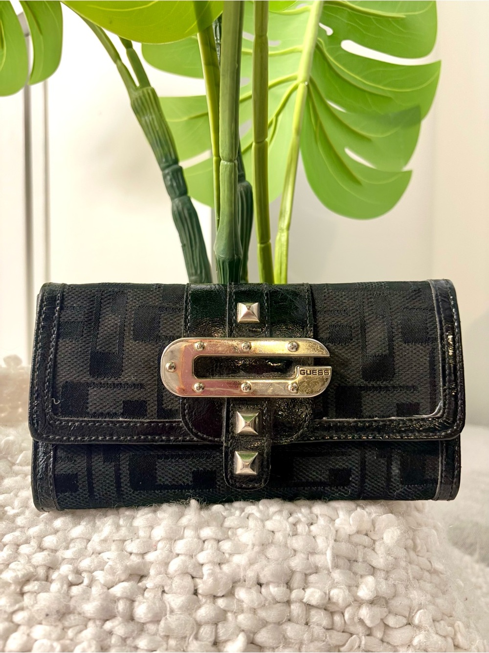 Vintage Y2K Guess Black Monogram Trifold Wallet Silver Hardware